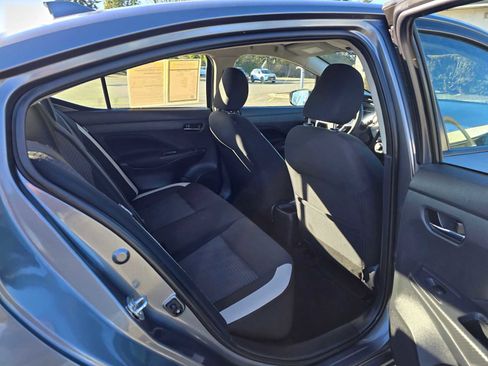 Used 2021 Nissan Versa SV image 15