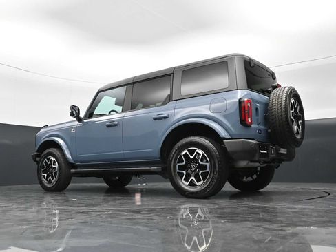 Used 2023 Ford Bronco Outer Banks AWD/4WD image 38