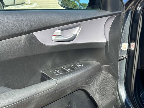 Used 2024 Kia Forte LXS image 17