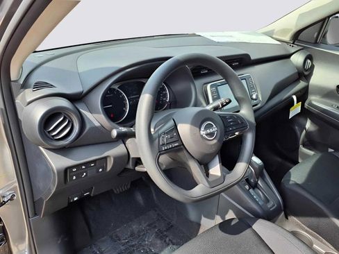 New 2025 Nissan Kicks Play S image 18