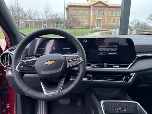 New 2026 Chevrolet Equinox LT w/ Convenience Package II FWD image 14