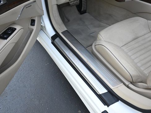 Used 2013 Mercedes-Benz SL 550 image 33