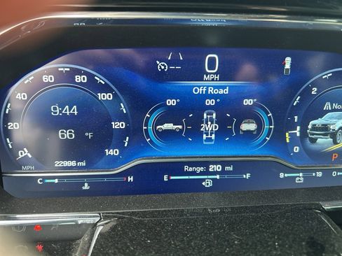 Used 2023 Chevrolet Silverado 1500 ZR2 w/ Technology Package image 10