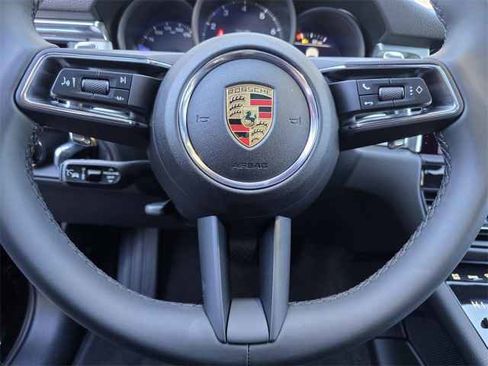 New 2025 Porsche Macan image 29
