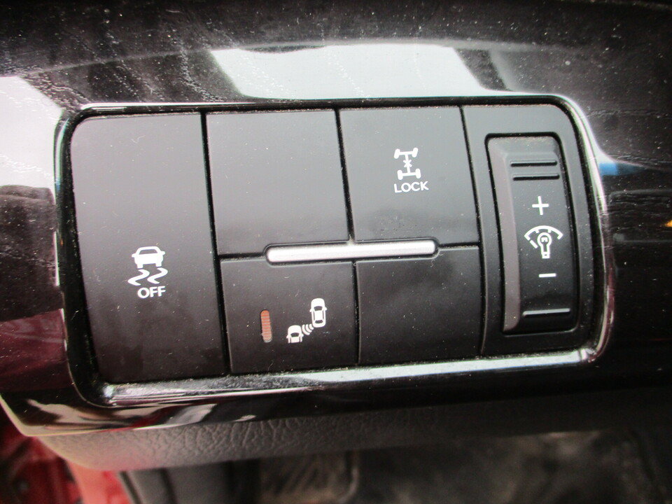 Used 2014 Kia Sorento SX w/ 3rd Row Package AWD/4WD image 31