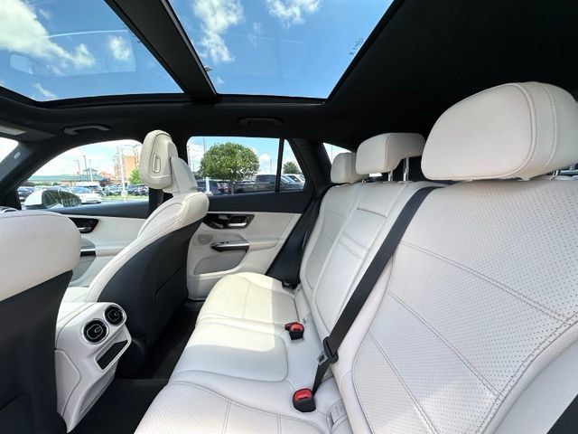Certified 2025 Mercedes-Benz GLC 350e 4MATIC image 26