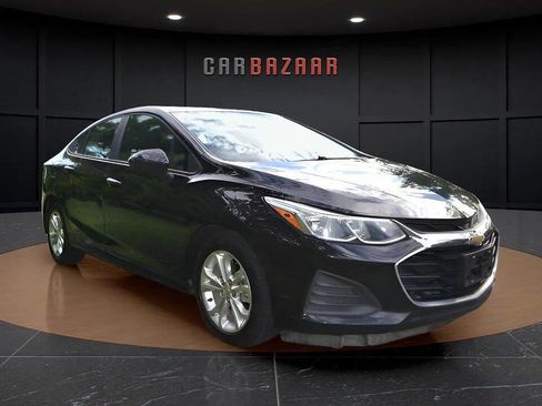Used 2019 Chevrolet Cruze LS w/ LS Convenience Package image 5
