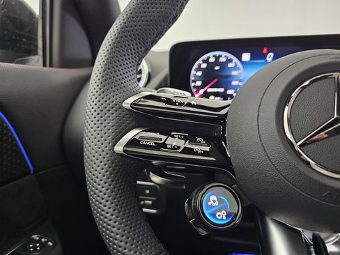 New 2026 Mercedes-Benz GLA 35 AMG 4MATIC image 35
