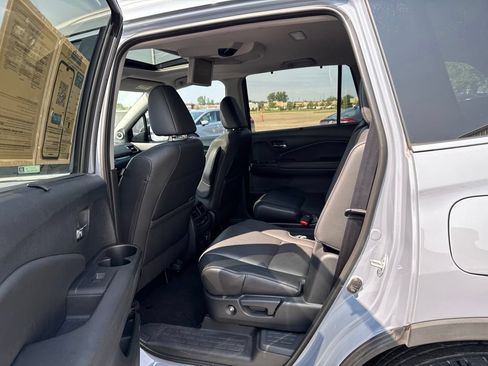 Used 2022 Honda Pilot Touring image 34