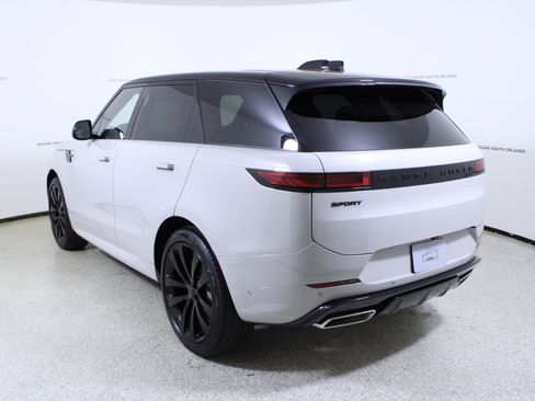 New 2026 Land Rover Range Rover Sport Dynamic SE AWD/4WD image 5