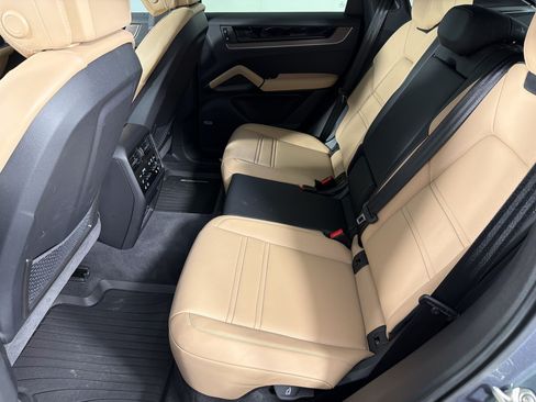Certified 2026 Porsche Cayenne Coupe AWD/4WD image 15