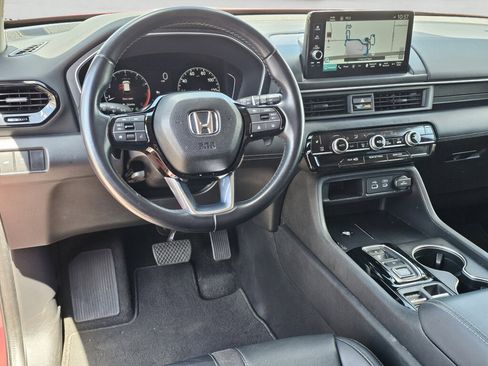 Used 2023 Honda Pilot Touring image 38