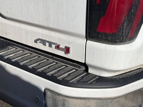 Used 2024 GMC Sierra 2500 AT4 w/ AT4 Premium Plus Package image 4