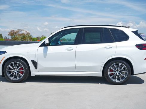 New 2026 BMW X5 xDrive50e w/ M Sport Package image 4