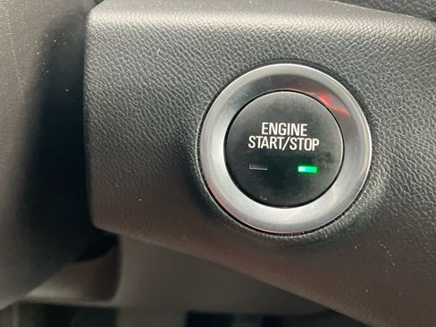 Used 2024 GMC Terrain SLE FWD image 23