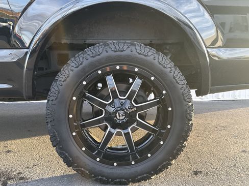 Used 2017 Ford F150 Lariat image 3