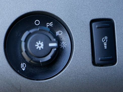 Used 2012 Ford F350 Lariat w/ Chrome Pkg image 18