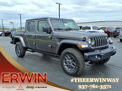 New 2026 Jeep Gladiator Sport