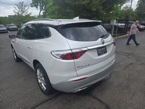 Used 2023 Buick Enclave Essence w/ Experience Buick Package FWD image 13