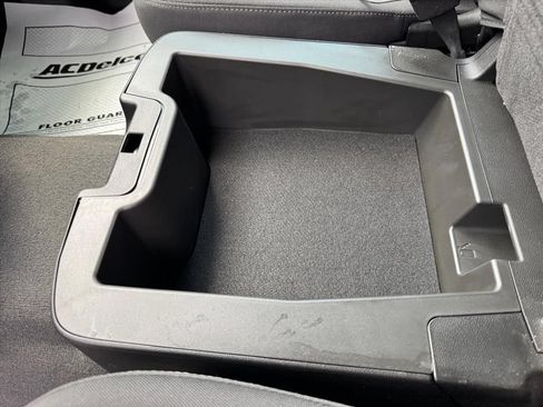 Used 2025 Chevrolet Silverado 1500 Custom RWD image 16