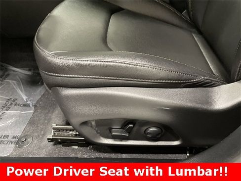 Used 2024 Jeep Compass Limited image 20