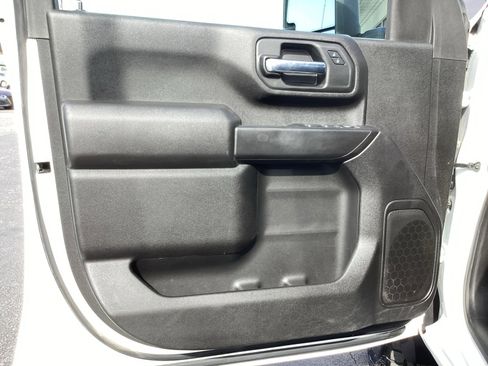 Used 2024 Chevrolet Silverado 2500 Custom w/ Custom Value Package image 24