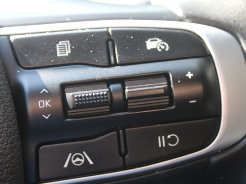 Certified 2024 Kia Sportage EX FWD image 30