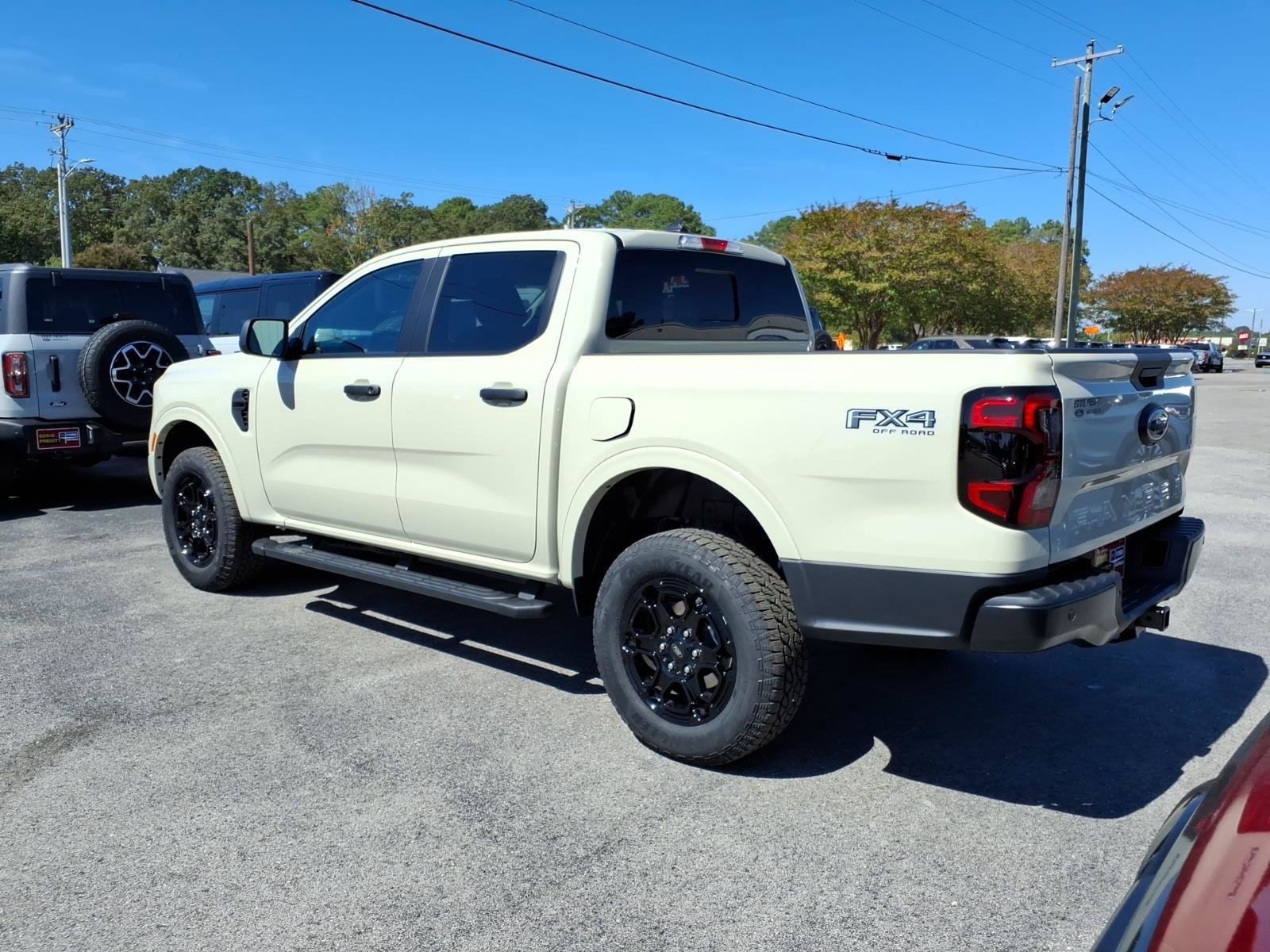 New 2026 Ford Ranger XLT w/ FX4 Off-Road Package AWD/4WD image 3