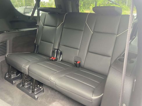 Certified 2025 Cadillac Escalade ESV Premium Luxury w/ LPO, Radiant Package AWD/4WD image 12