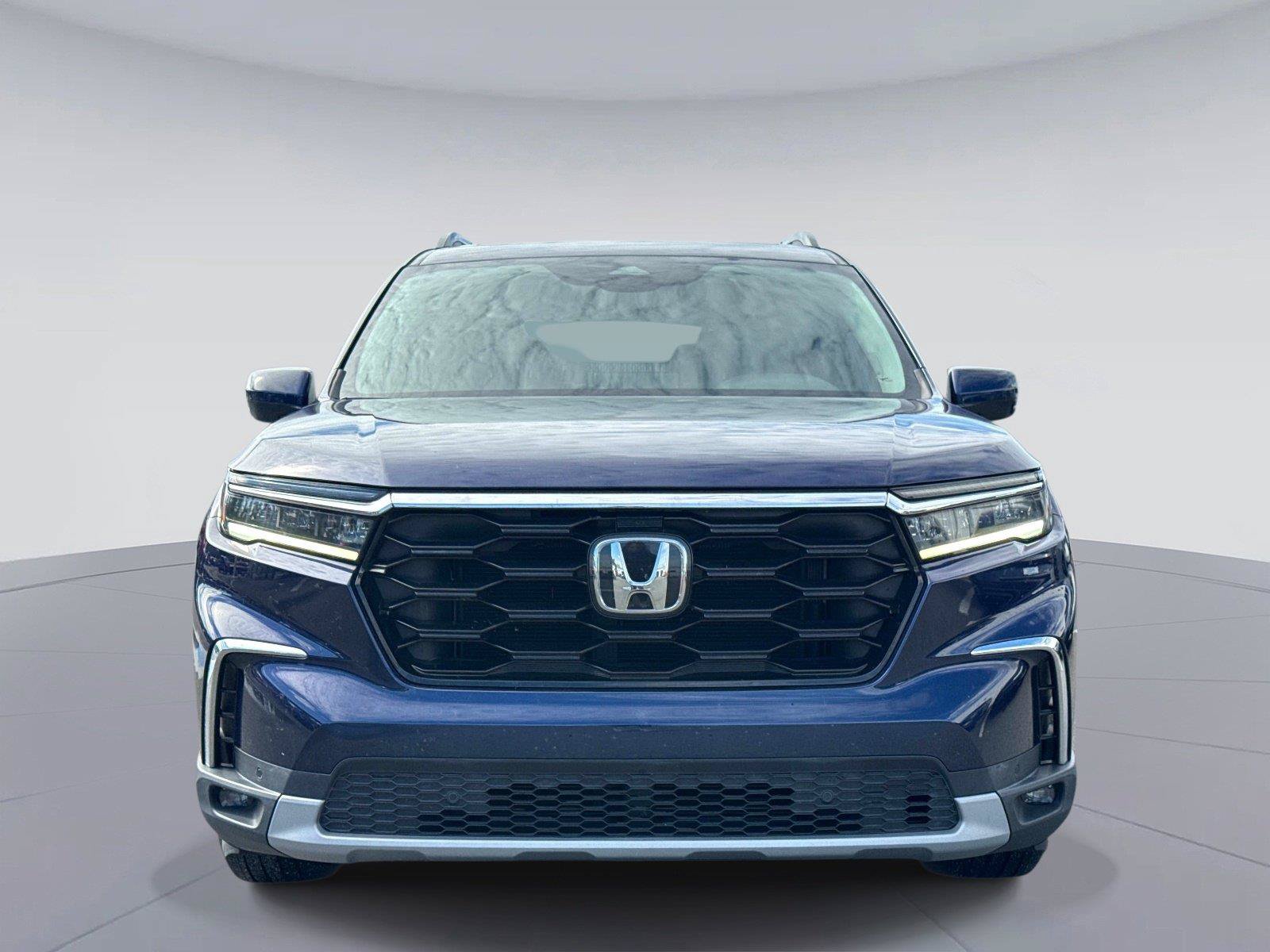 Certified 2024 Honda Pilot Touring image 9