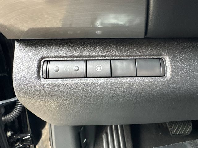 Used 2023 Nissan Pathfinder Rock Creek AWD/4WD image 36