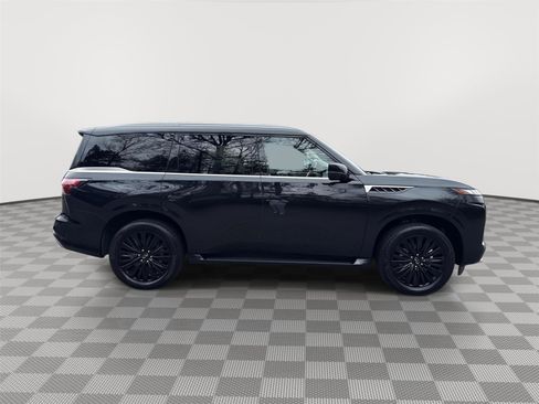 Certified 2025 INFINITI QX80 Sensory image 4