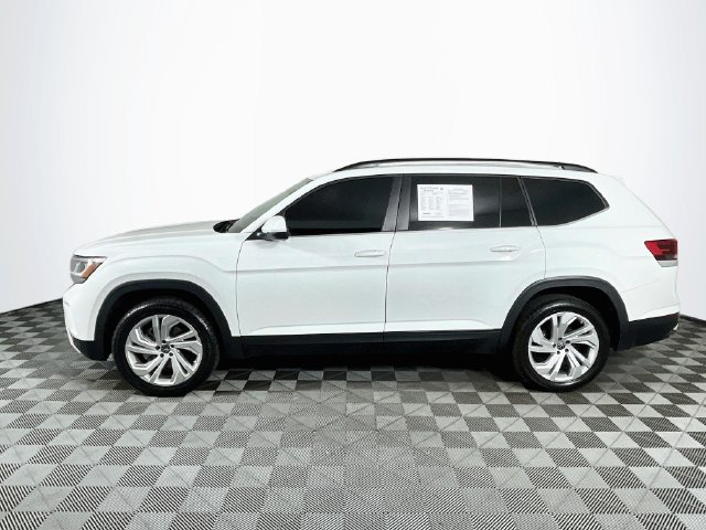 Used 2023 Volkswagen Atlas SE w/ Panoramic Sunroof Package FWD image 5