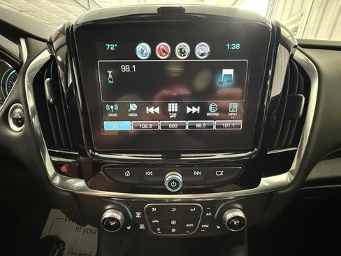 Used 2018 Chevrolet Traverse LT AWD/4WD image 31