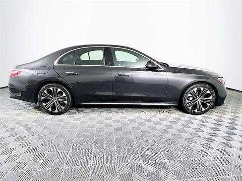 New 2026 Mercedes-Benz E 350 4MATIC Sedan image 7