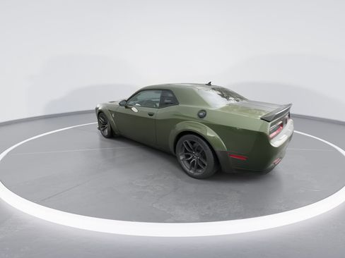Used 2018 Dodge Challenger SRT Hellcat RWD image 13
