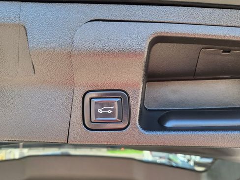 Used 2023 GMC Acadia Denali w/ Denali Ultimate Package AWD/4WD image 13