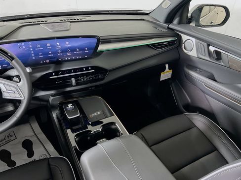 New 2026 Buick Enclave Avenir w/ Super Cruise Package AWD/4WD image 17