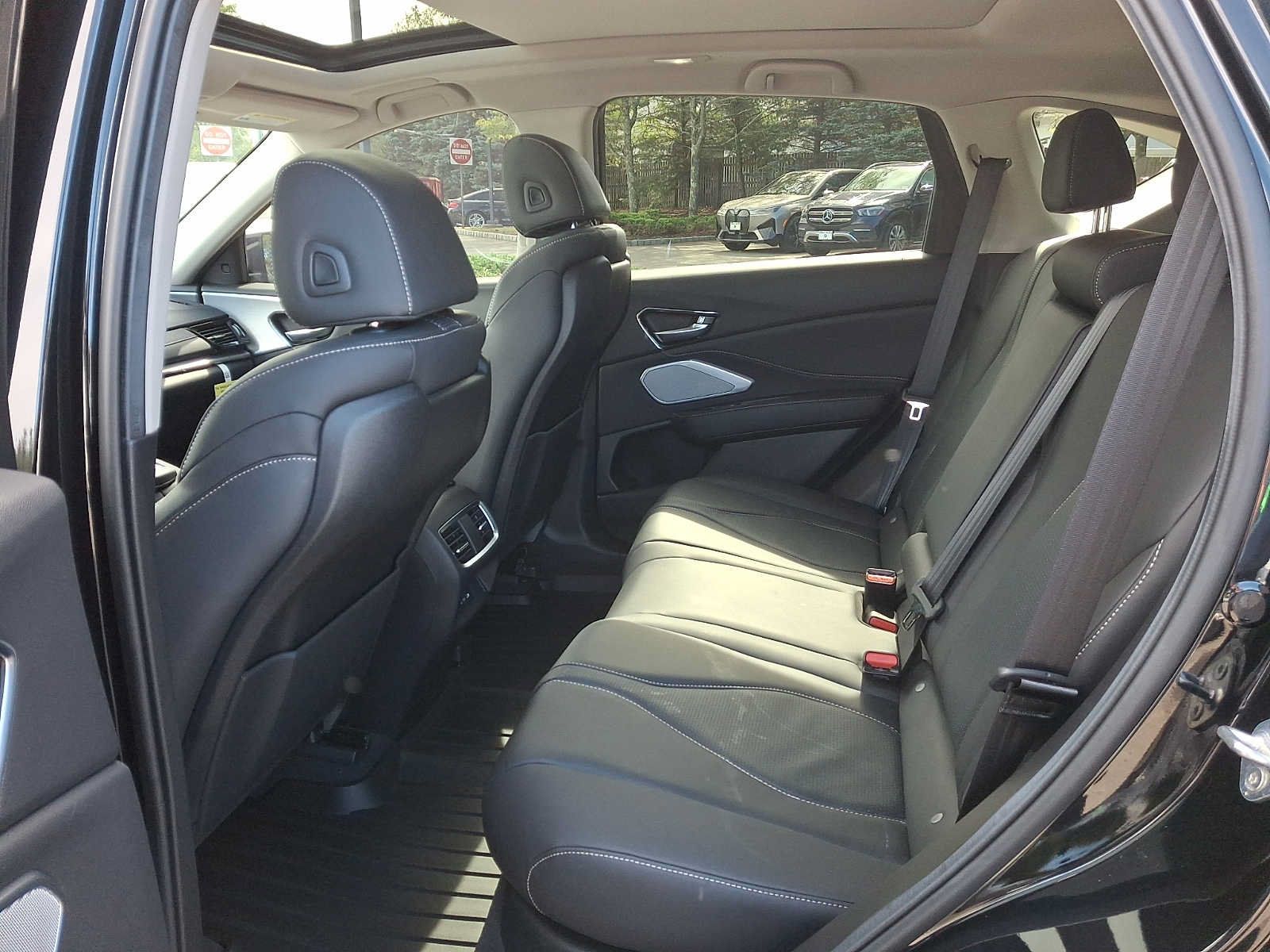 Used 2026 Acura RDX w/ Technology Package AWD/4WD image 11