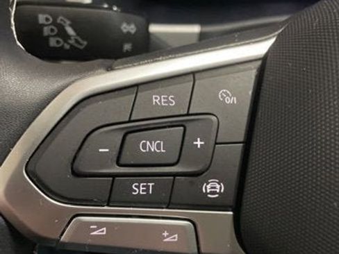 Certified 2023 Volkswagen Atlas SE AWD/4WD image 17