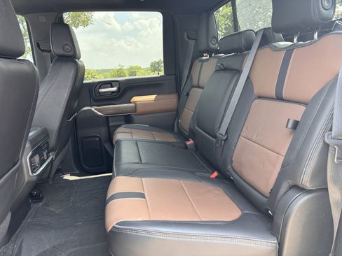 Used 2021 Chevrolet Silverado 2500 High Country w/ Z71 Off-Road Package AWD/4WD image 17