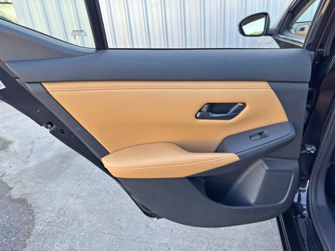 Used 2024 Nissan Sentra SV w/ SV Premium Package image 35