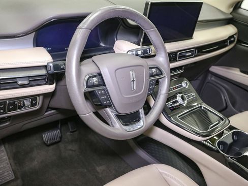 Used 2023 Lincoln Nautilus AWD w/ Premium Package image 23