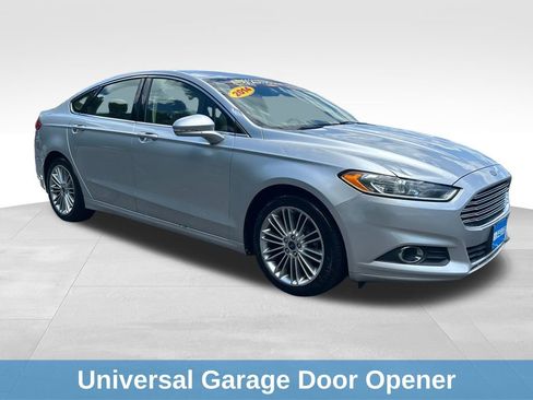 Used 2014 Ford Fusion SE w/ Equipment Group 202A FWD image 10
