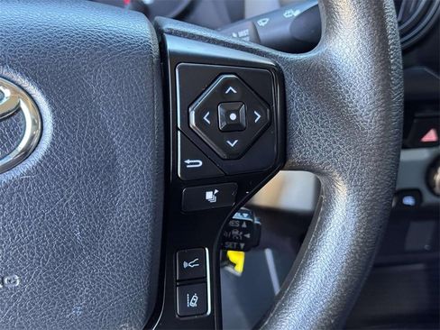 Used 2018 Toyota Tacoma SR w/ SR Convenience Package image 12