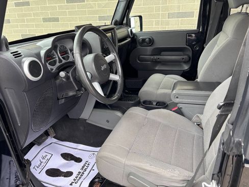 Used 2008 Jeep Wrangler Sahara w/ Dual Top Group image 8