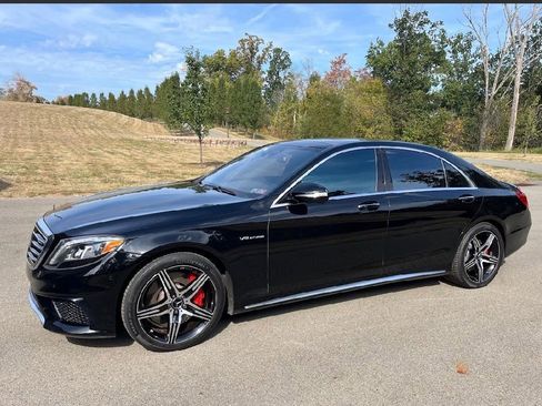 Used 2015 Mercedes-Benz S 63 AMG 4MATIC Sedan image 2