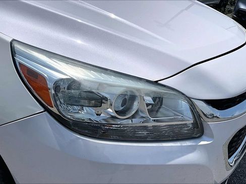 Used 2015 Chevrolet Malibu LT FWD image 38