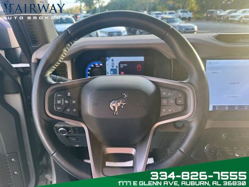Used 2022 Ford Bronco Wildtrak image 16