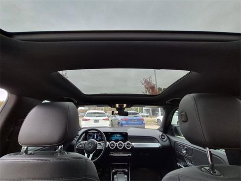 Certified 2021 Mercedes-Benz GLB 250 image 32